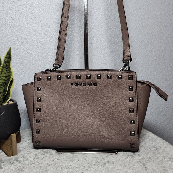 Authentic - Michael Kors Selma Studded Crossbody Saffiano Leather- PRICE IS FIRM - Picture 1 of 15